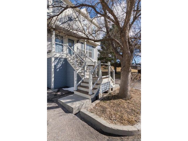 9256 W Ontario Dr, Littleton, CO 80128