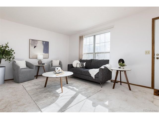 9256 W Ontario Dr, Littleton, CO 80128