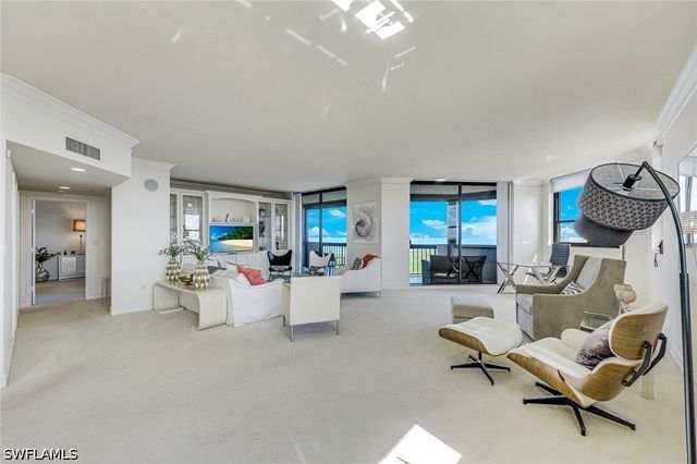 6001 Pelican Bay BLVD F, Naples, FL 34108