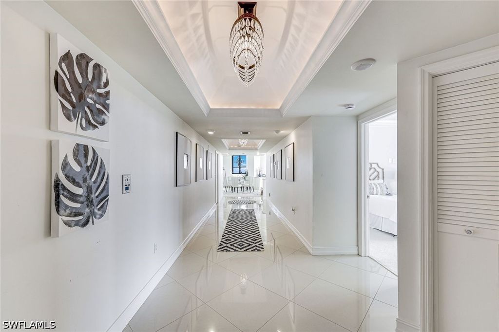 6001 Pelican Bay BLVD F, Naples, FL 34108