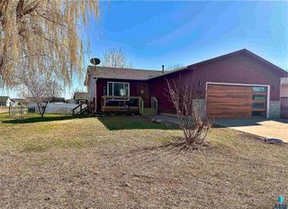 1605 E 71st St N, Sioux Falls, SD 57104