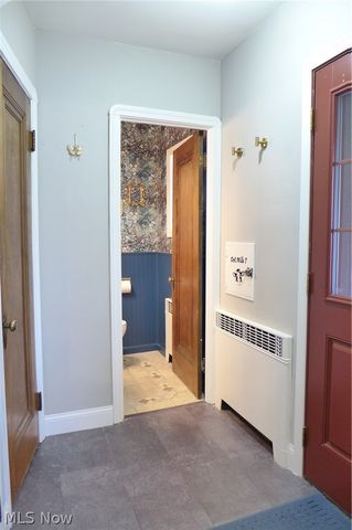 6808 Southington Drive, Parma, OH 44129