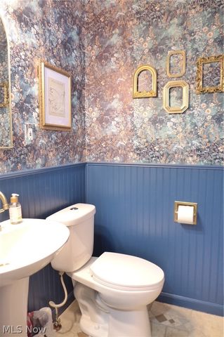 6808 Southington Drive, Parma, OH 44129