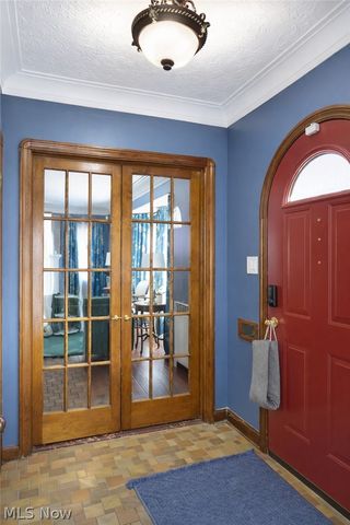 6808 Southington Drive, Parma, OH 44129