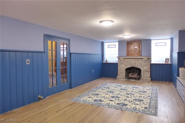 6808 Southington Drive, Parma, OH 44129