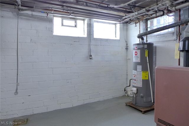 6808 Southington Drive, Parma, OH 44129