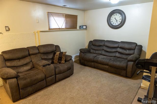 15167 Meadow Street, Romulus, MI 48174