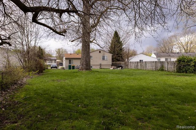 15167 Meadow Street, Romulus, MI 48174