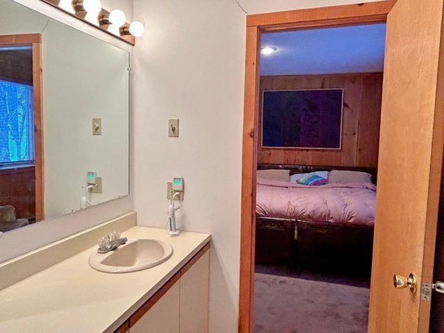 69 Colonial Ridge Road, Dover, VT 05356