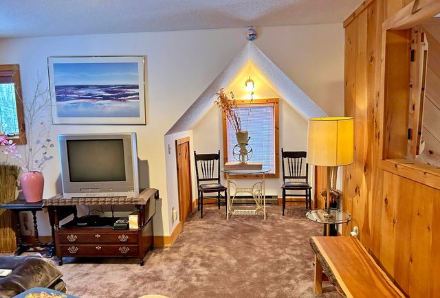 69 Colonial Ridge Road, Dover, VT 05356