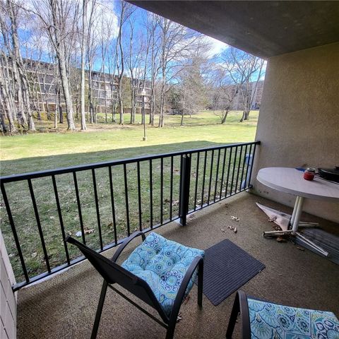 650 East Greenwich Avenue 3-108, West Warwick, RI 02893