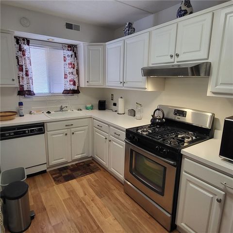 650 East Greenwich Avenue 3-108, West Warwick, RI 02893