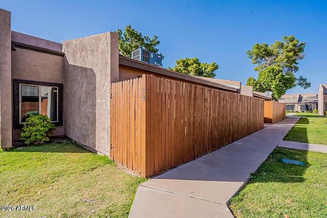 629 N MESA Drive 27, Mesa, AZ 85201