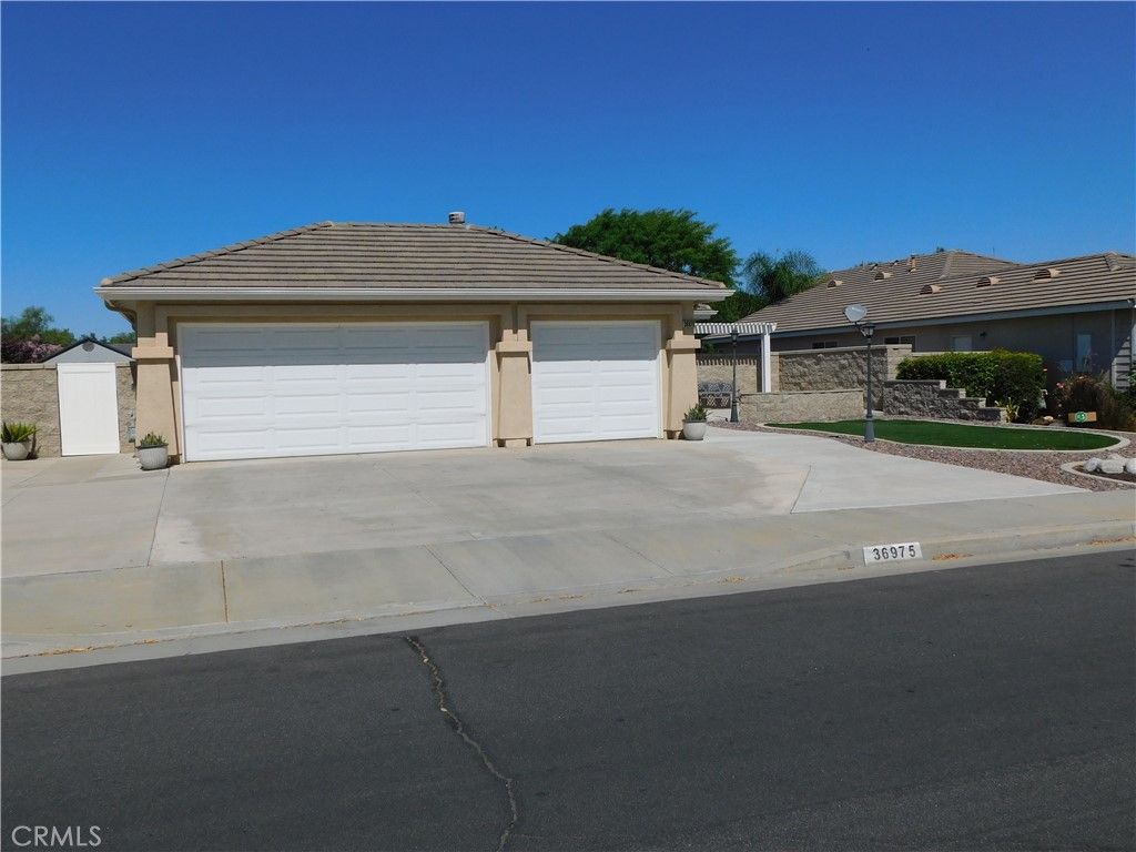 36975 Red Oak, Winchester, CA 92596 — photo 2