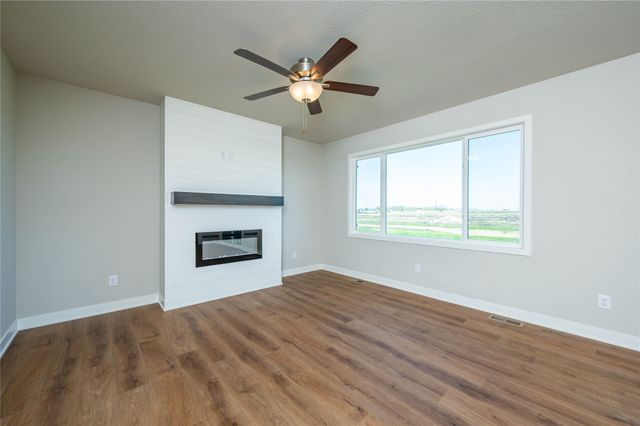 1465 Locust Street, Waukee, IA 50263