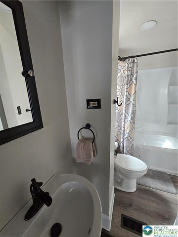 535 Pine Street, Bethlehem City, PA 18018