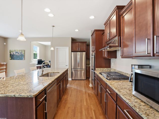 49090 Camarosa Lane, Macomb, MI 48044
