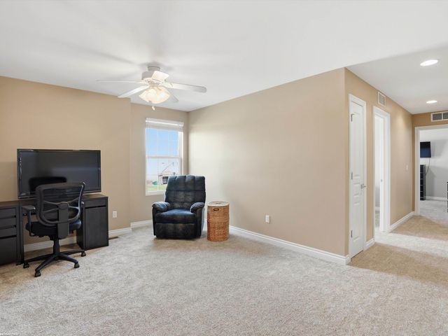 49090 Camarosa Lane, Macomb, MI 48044