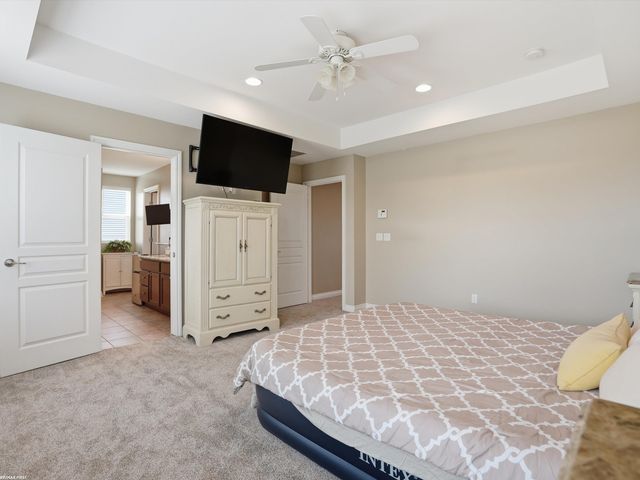 49090 Camarosa Lane, Macomb, MI 48044