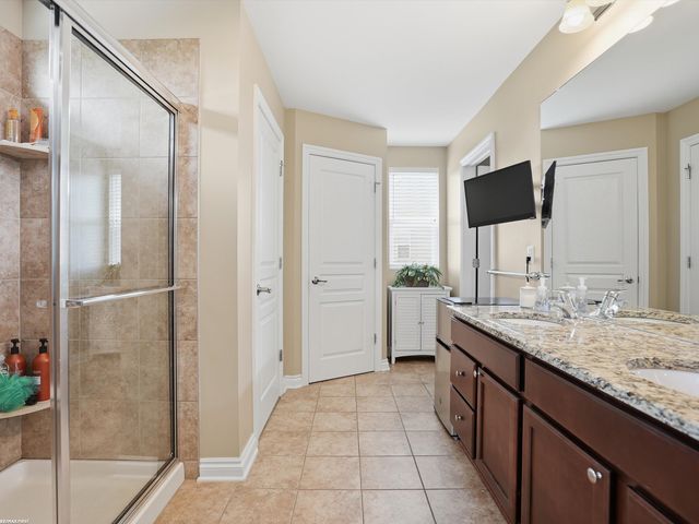 49090 Camarosa Lane, Macomb, MI 48044