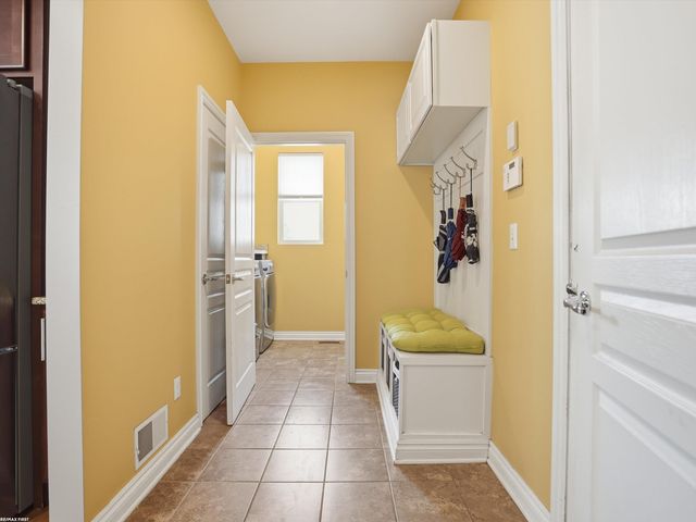 49090 Camarosa Lane, Macomb, MI 48044