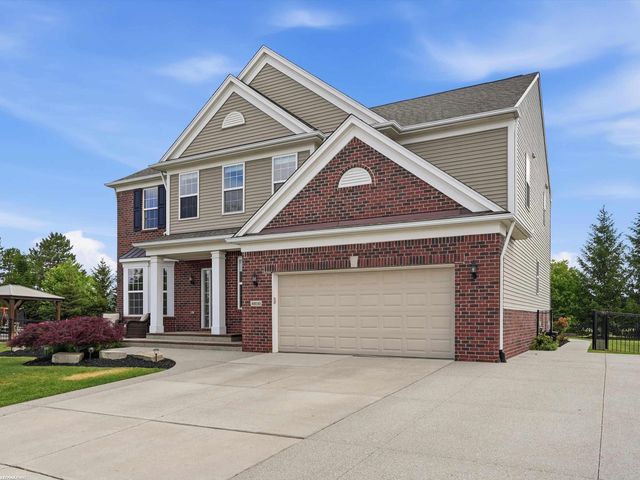 49090 Camarosa Lane, Macomb, MI 48044