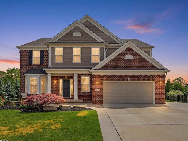 49090 Camarosa Lane, Macomb, MI 48044