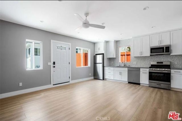 21303 Celes St, Woodland Hills, CA 91364