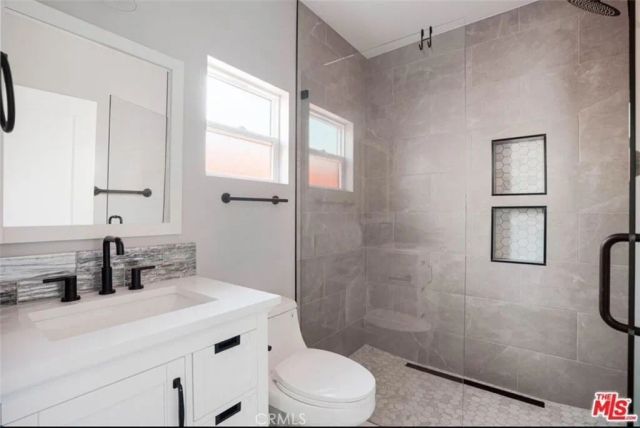 21303 Celes St, Woodland Hills, CA 91364