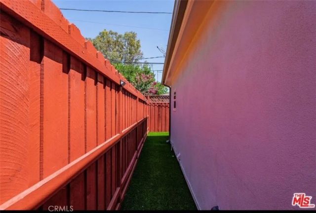 21303 Celes St, Woodland Hills, CA 91364