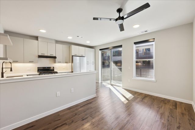 4510 Terry-O LN 210, Austin, TX 78745