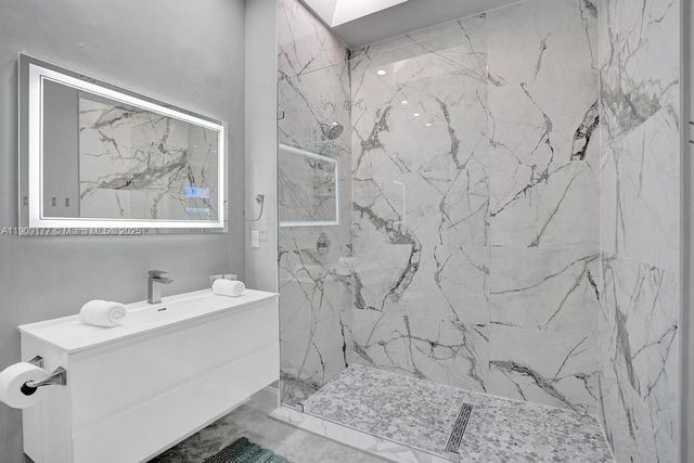 1109 SE 12th St, Deerfield Beach, FL 33441