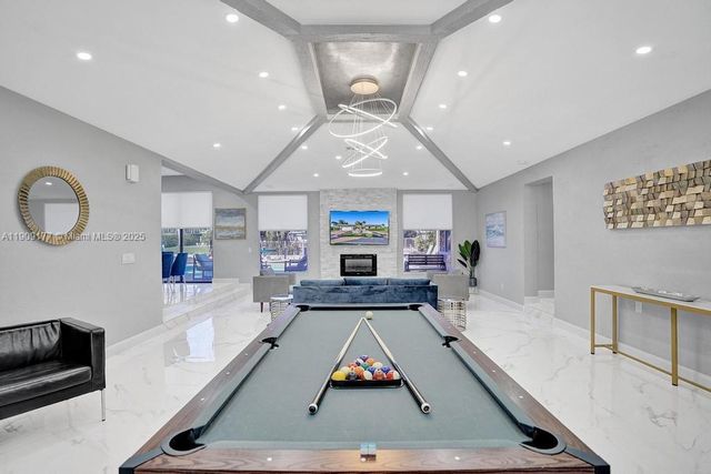 1109 SE 12th St, Deerfield Beach, FL 33441