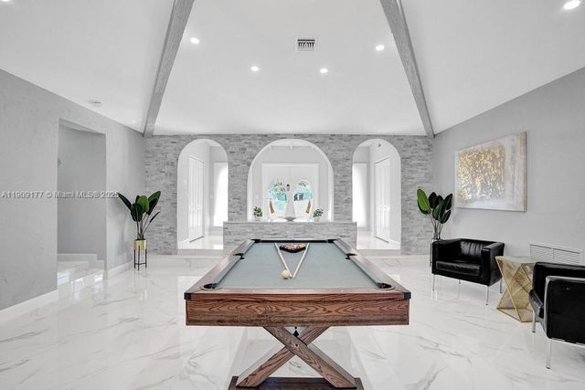 1109 SE 12th St, Deerfield Beach, FL 33441