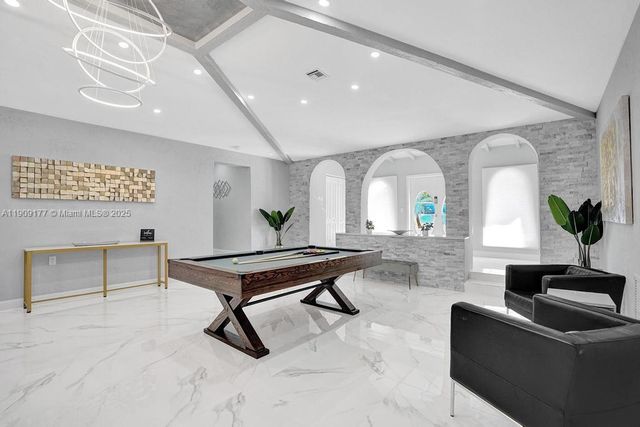 1109 SE 12th St, Deerfield Beach, FL 33441