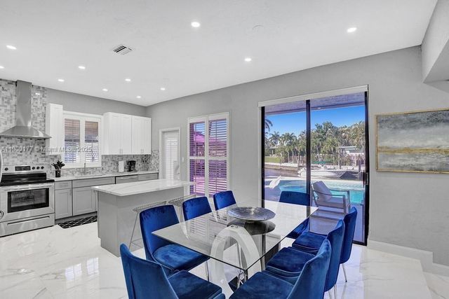 1109 SE 12th St, Deerfield Beach, FL 33441