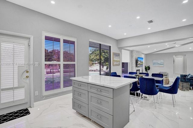 1109 SE 12th St, Deerfield Beach, FL 33441