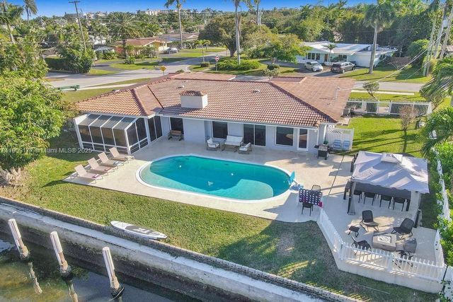 1109 SE 12th St, Deerfield Beach, FL 33441