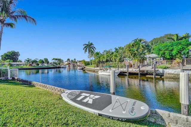 1109 SE 12th St, Deerfield Beach, FL 33441