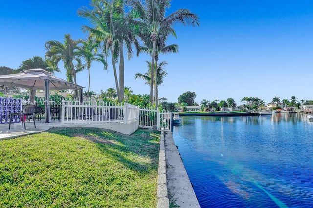 1109 SE 12th St, Deerfield Beach, FL 33441