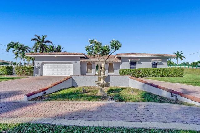 1109 SE 12th St, Deerfield Beach, FL 33441