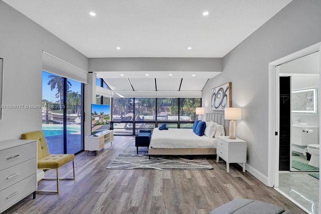 1109 SE 12th St, Deerfield Beach, FL 33441