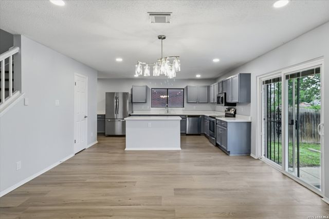 6838 Park Haven, San Antonio, TX 78244