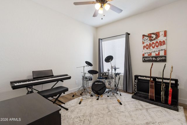 1202 E GREENWAY Circle, Mesa, AZ 85203