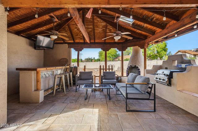 1202 E GREENWAY Circle, Mesa, AZ 85203