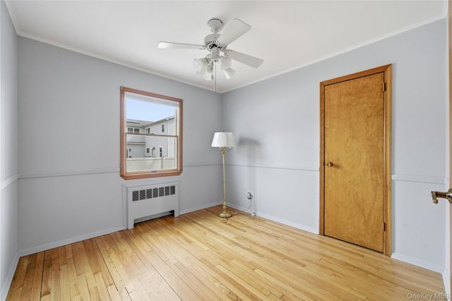 219 E John Street, Lindenhurst, NY 11757