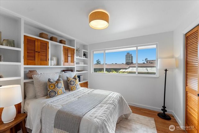 2127 NW 99th Street, Seattle, WA 98117