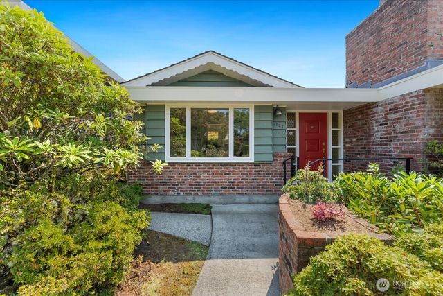2127 NW 99th Street, Seattle, WA 98117