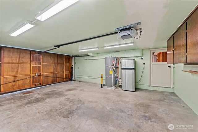 2127 NW 99th Street, Seattle, WA 98117