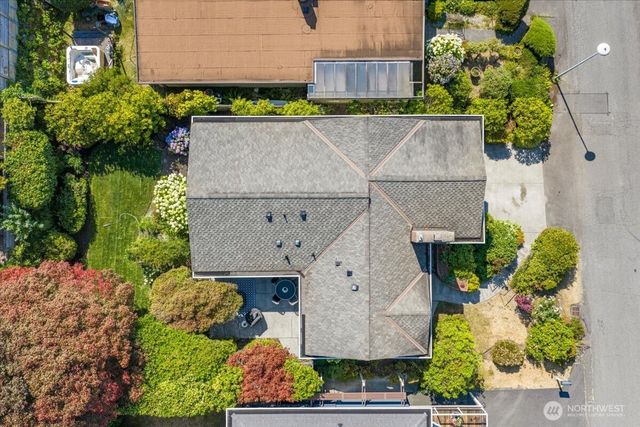 2127 NW 99th Street, Seattle, WA 98117
